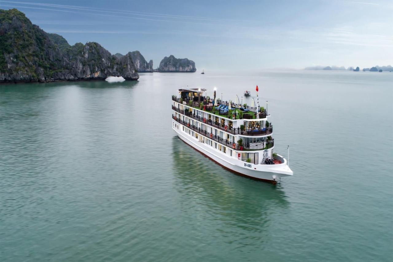 Amanda Cruise Ha Long Bay Hotel Exterior photo
