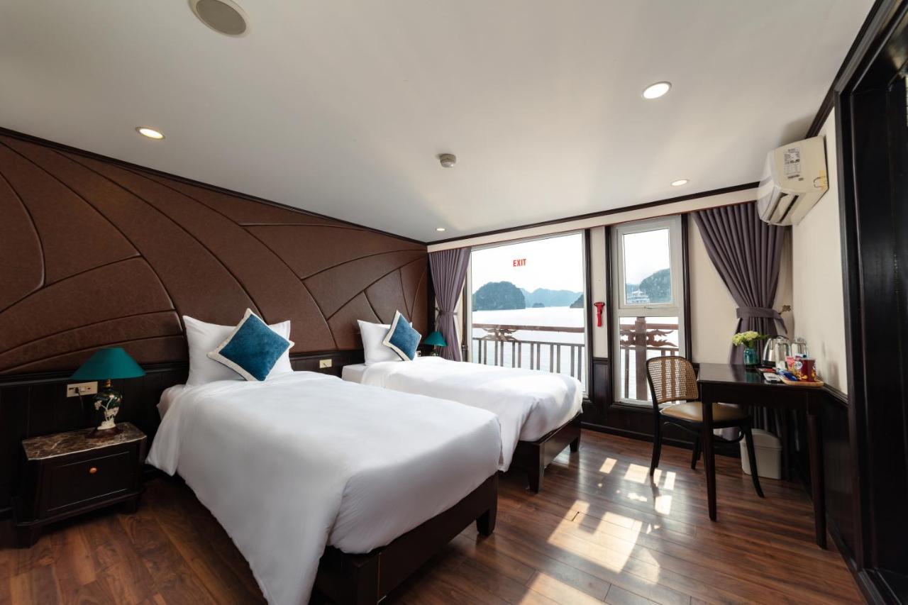 Amanda Cruise Ha Long Bay Hotel Exterior photo